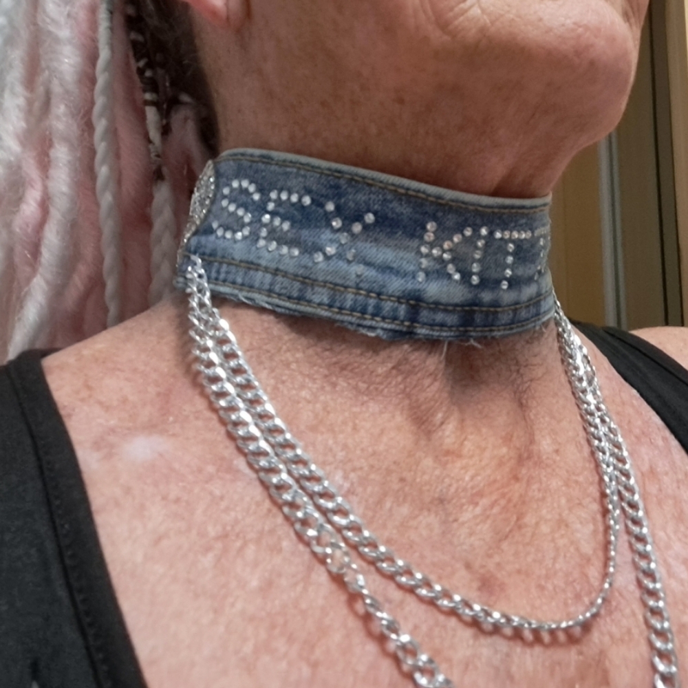 SEX KITTEN DENIM CHOKER - Picture 2 of 9